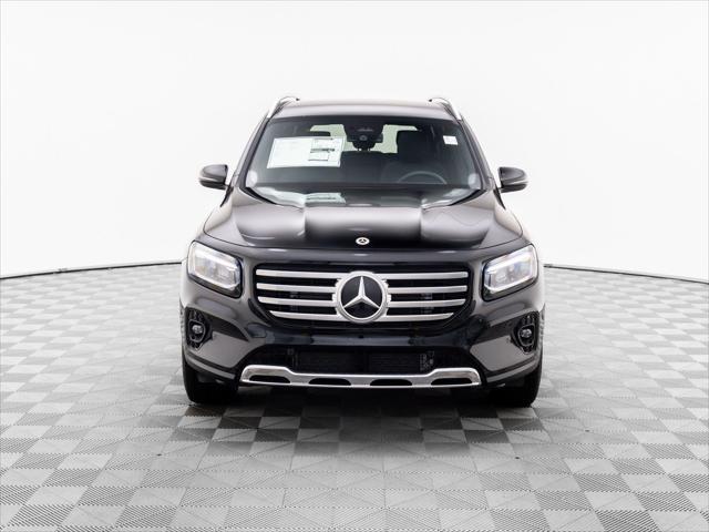 new 2025 Mercedes-Benz GLB 250 car, priced at $51,095