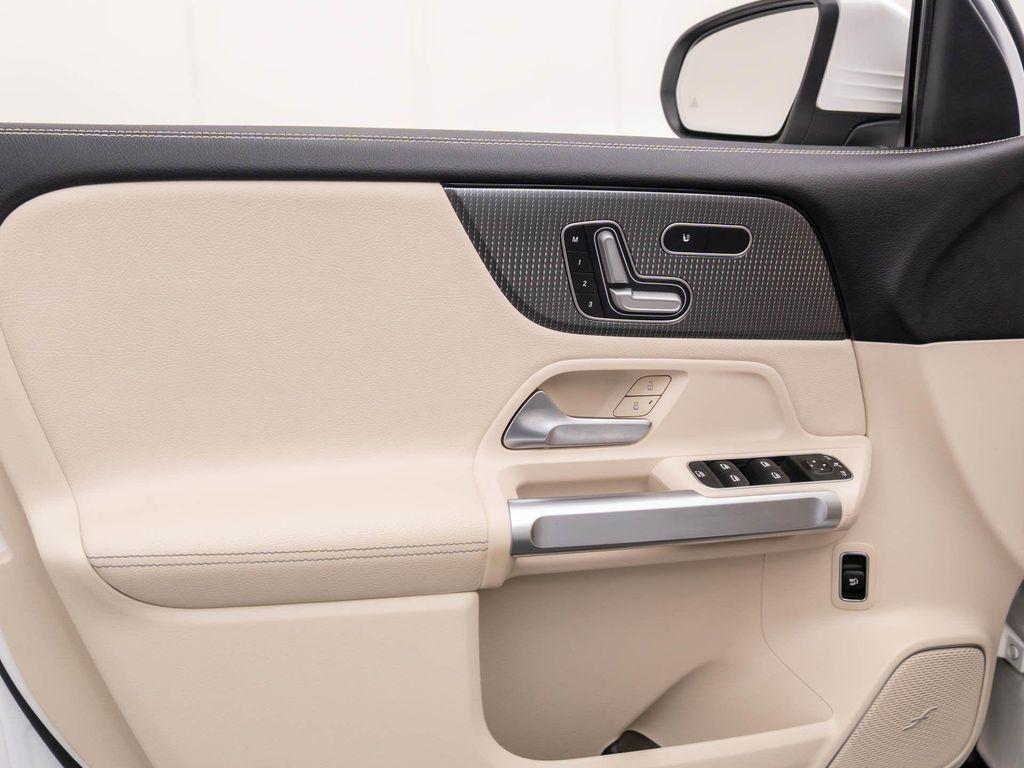 used 2021 Mercedes-Benz GLB 250 car, priced at $26,500