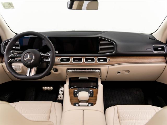 new 2025 Mercedes-Benz GLS 450 car, priced at $104,250