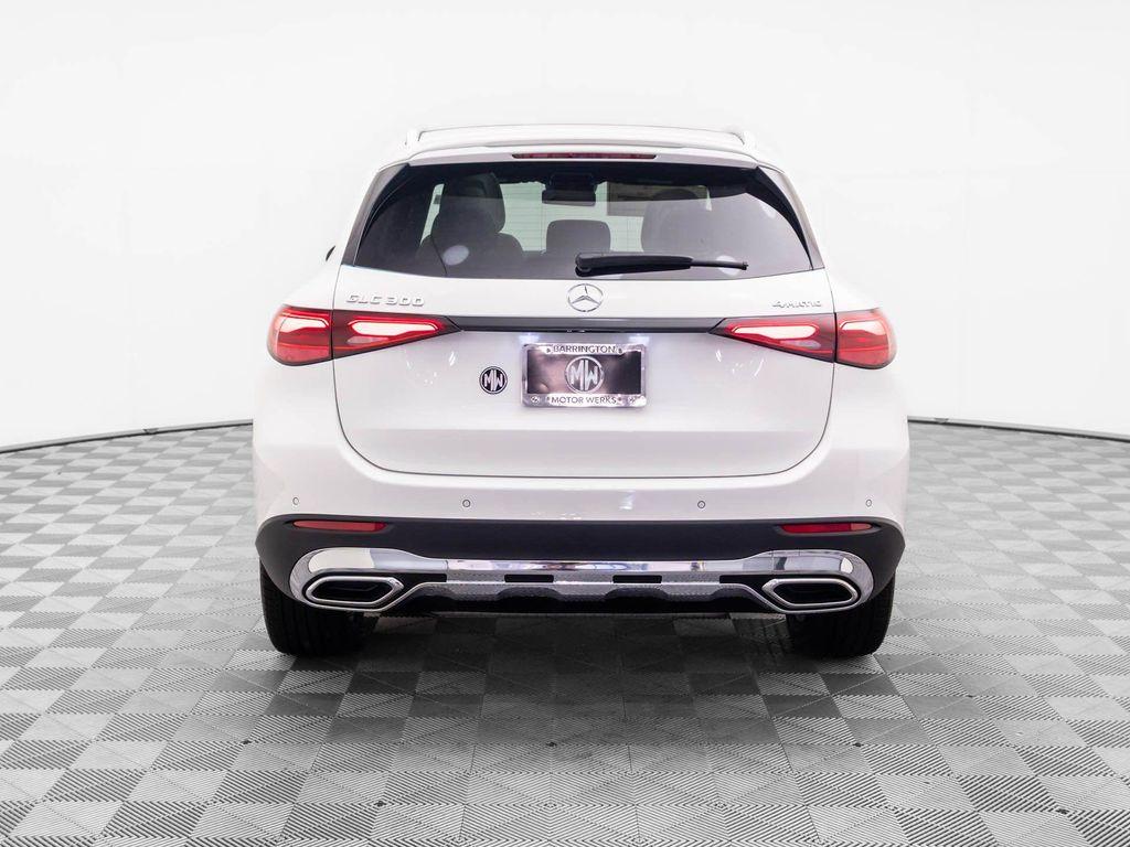 new 2025 Mercedes-Benz GLC 300 car, priced at $55,995