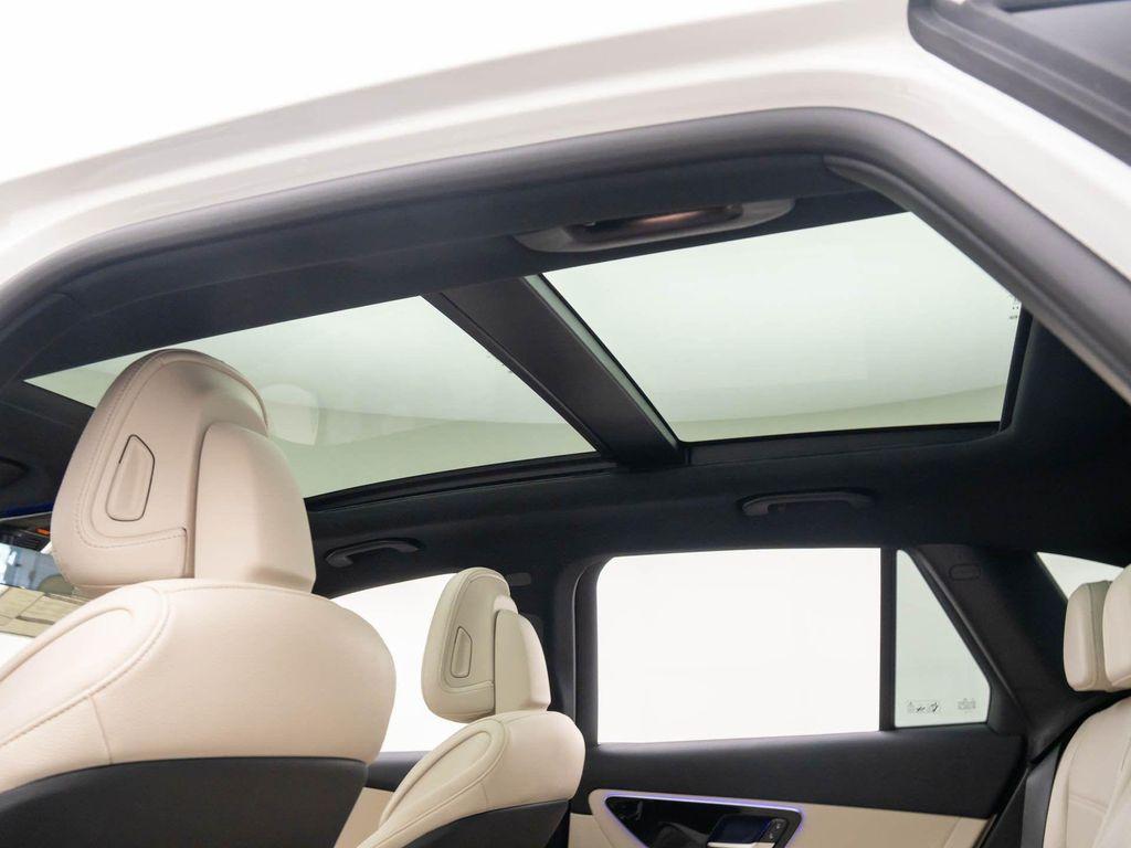 new 2025 Mercedes-Benz GLC 300 car, priced at $55,995