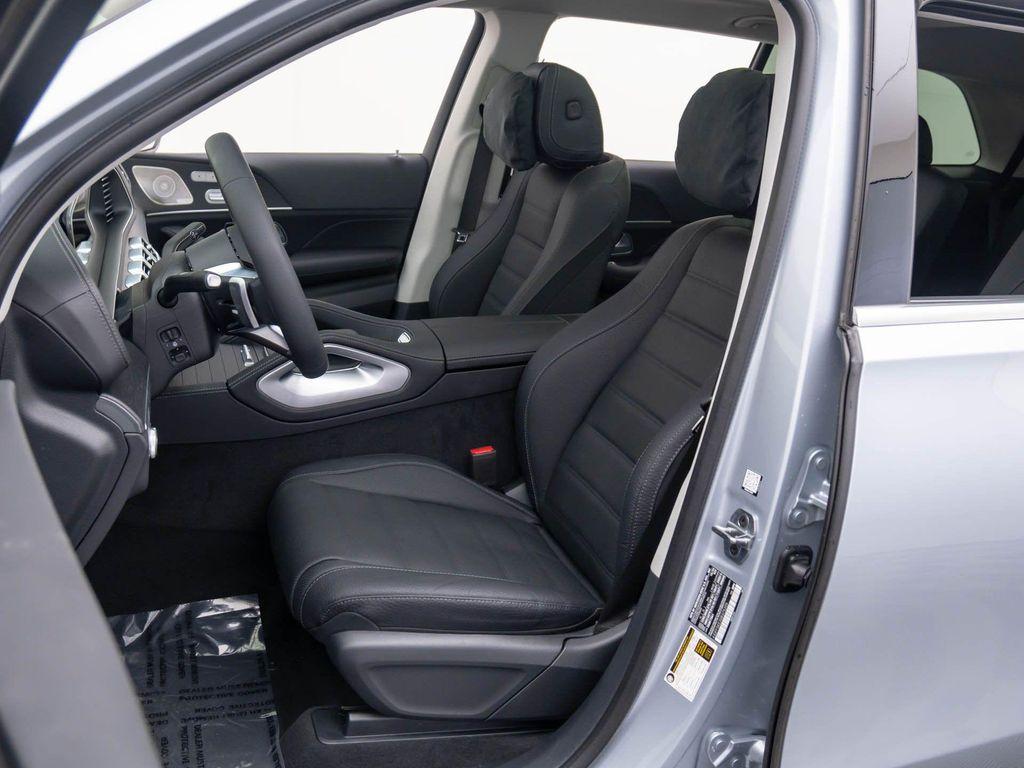 new 2025 Mercedes-Benz GLS 450 car, priced at $99,250