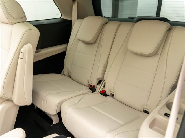 new 2025 Mercedes-Benz GLS 450 car, priced at $104,160
