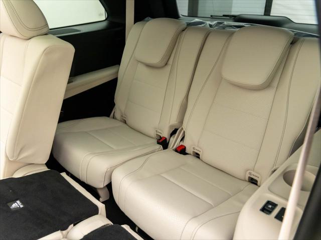 new 2025 Mercedes-Benz GLS 450 car, priced at $91,555