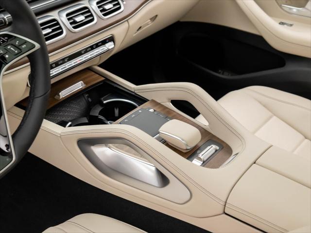 new 2025 Mercedes-Benz GLS 450 car, priced at $91,555