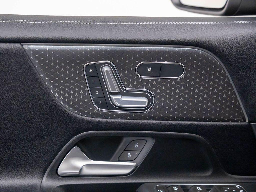new 2025 Mercedes-Benz GLB 250 car, priced at $53,145