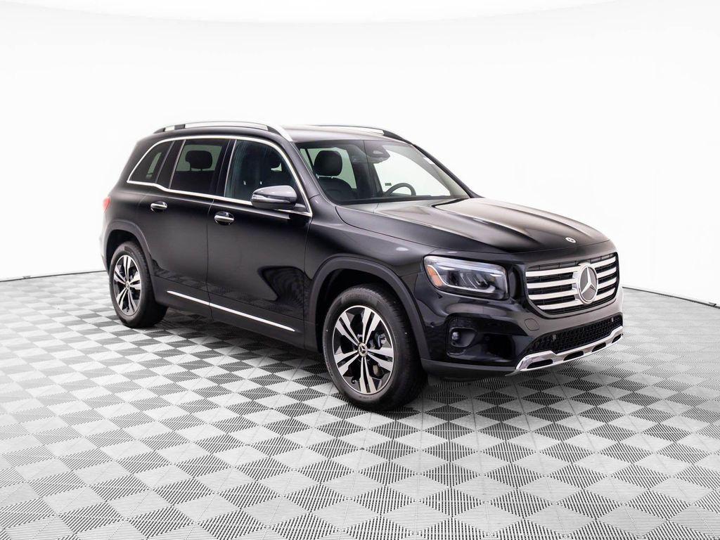 new 2025 Mercedes-Benz GLB 250 car, priced at $53,145