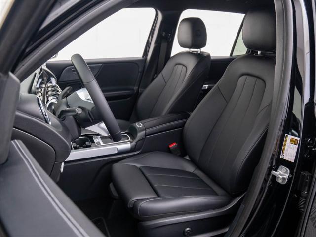 new 2025 Mercedes-Benz GLB 250 car, priced at $53,145