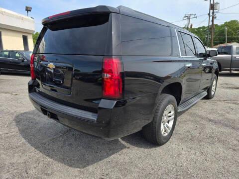used 2016 Chevrolet Suburban car, priced at $17,900