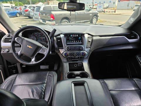 used 2016 Chevrolet Suburban car, priced at $17,900