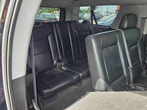used 2016 Chevrolet Suburban car, priced at $17,900