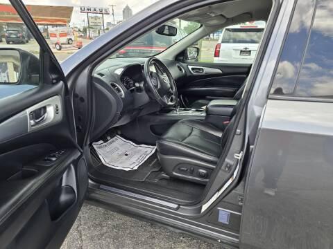 used 2020 Nissan Pathfinder car, priced at $18,995