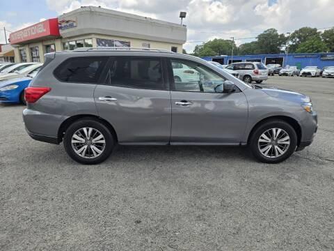 used 2020 Nissan Pathfinder car, priced at $17,800