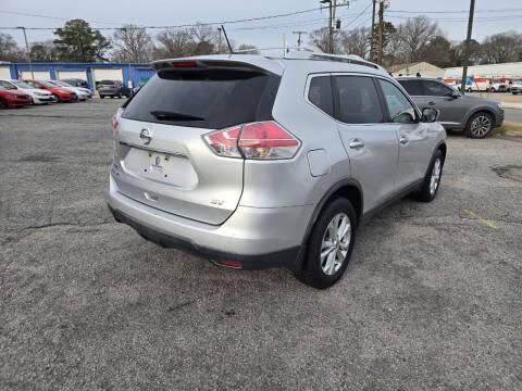 used 2015 Nissan Rogue car, priced at $11,995