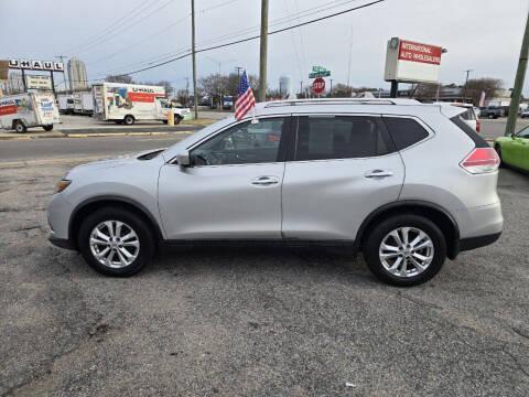 used 2015 Nissan Rogue car, priced at $11,995