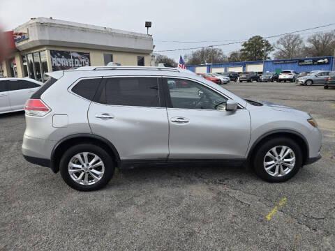 used 2015 Nissan Rogue car, priced at $11,995