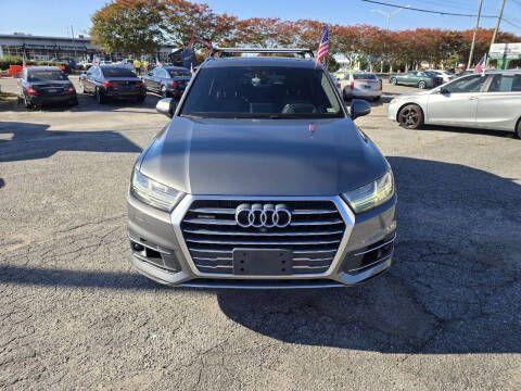 used 2017 Audi Q7 car, priced at $17,500