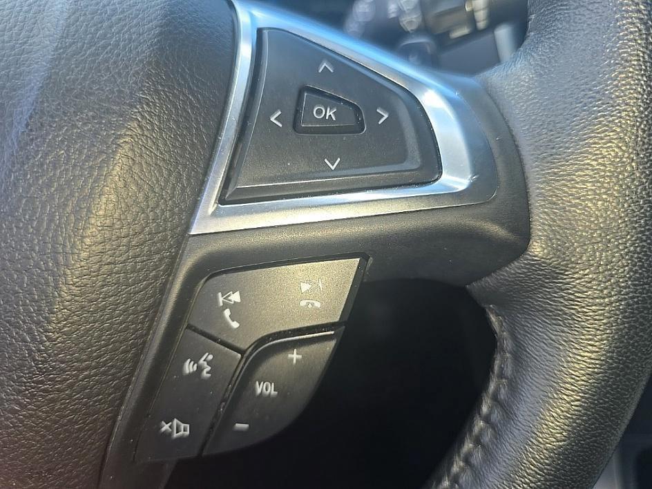 used 2022 Ford Edge car, priced at $24,996