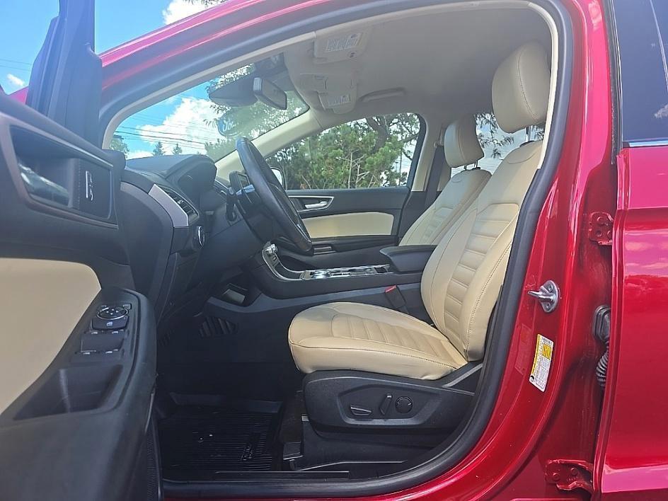used 2022 Ford Edge car, priced at $24,996