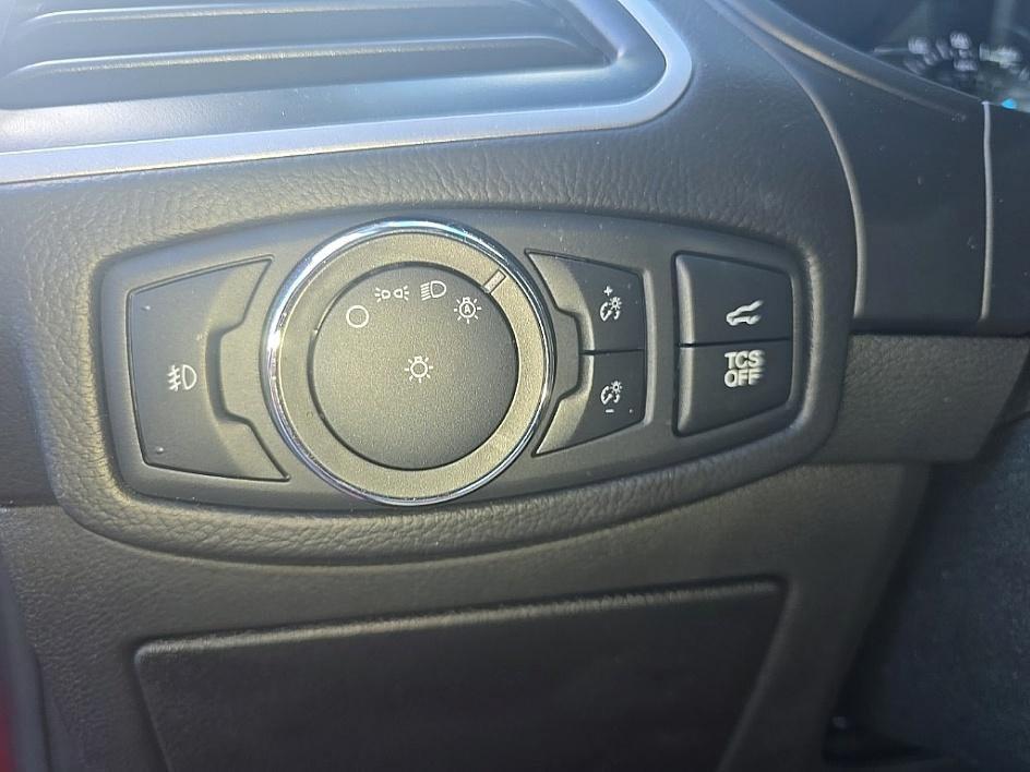 used 2022 Ford Edge car, priced at $24,996