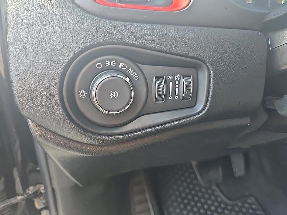 used 2020 Jeep Renegade car, priced at $14,444