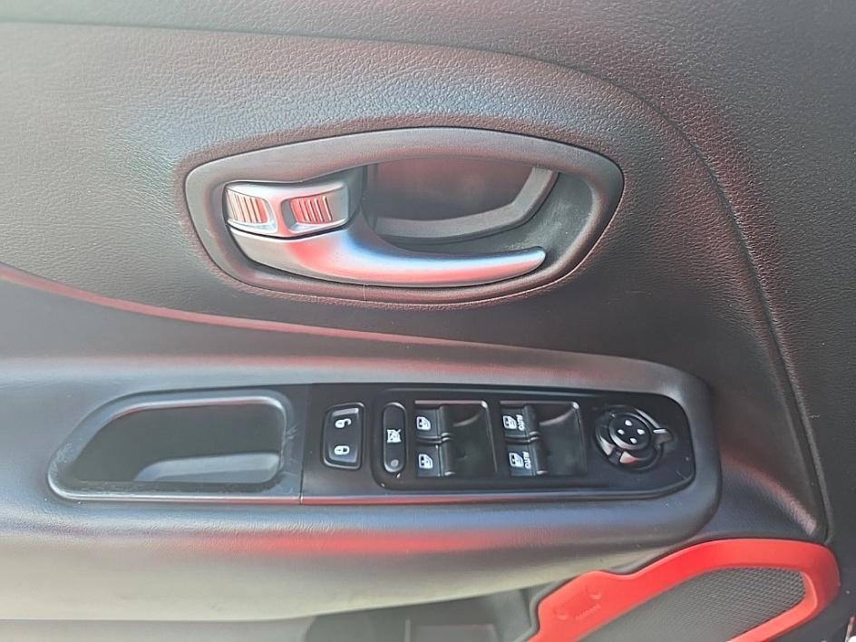 used 2020 Jeep Renegade car, priced at $14,444