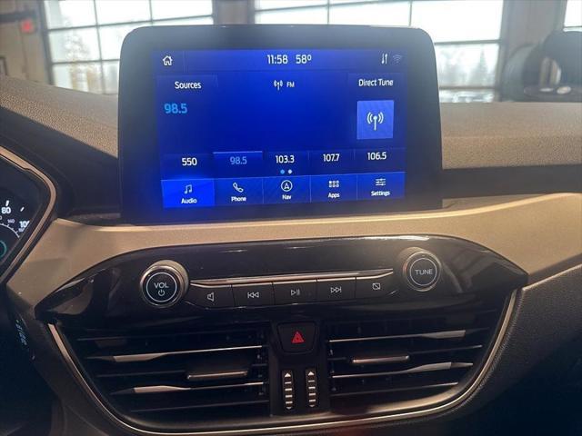 used 2022 Ford Escape car, priced at $21,579