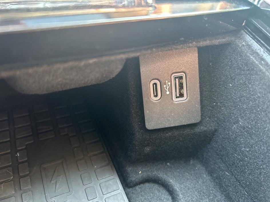 used 2021 Lincoln Nautilus car, priced at $31,915