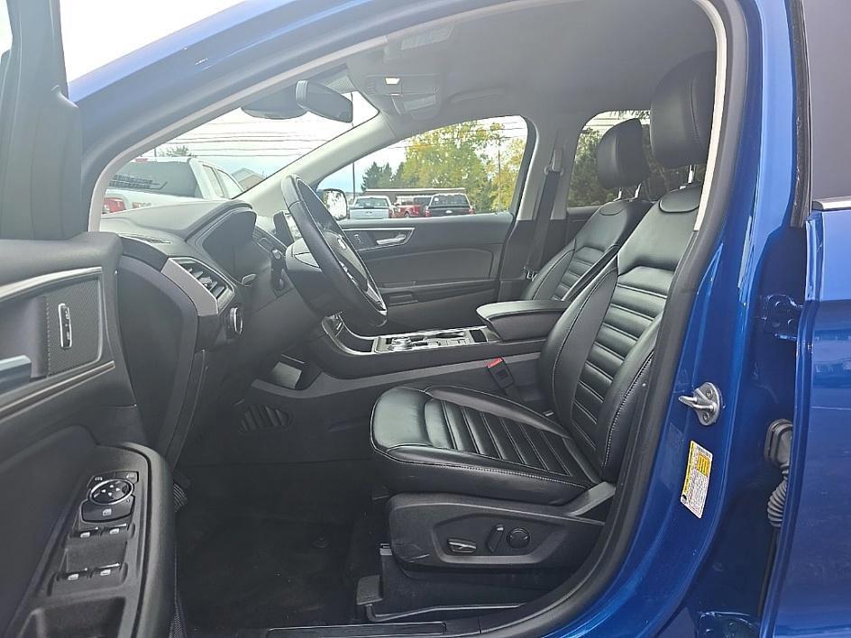 used 2024 Ford Edge car, priced at $25,948