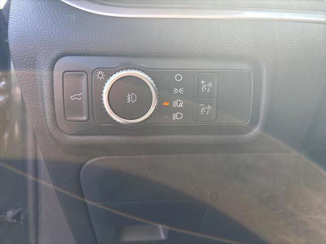 used 2022 Ford Explorer car, priced at $31,914
