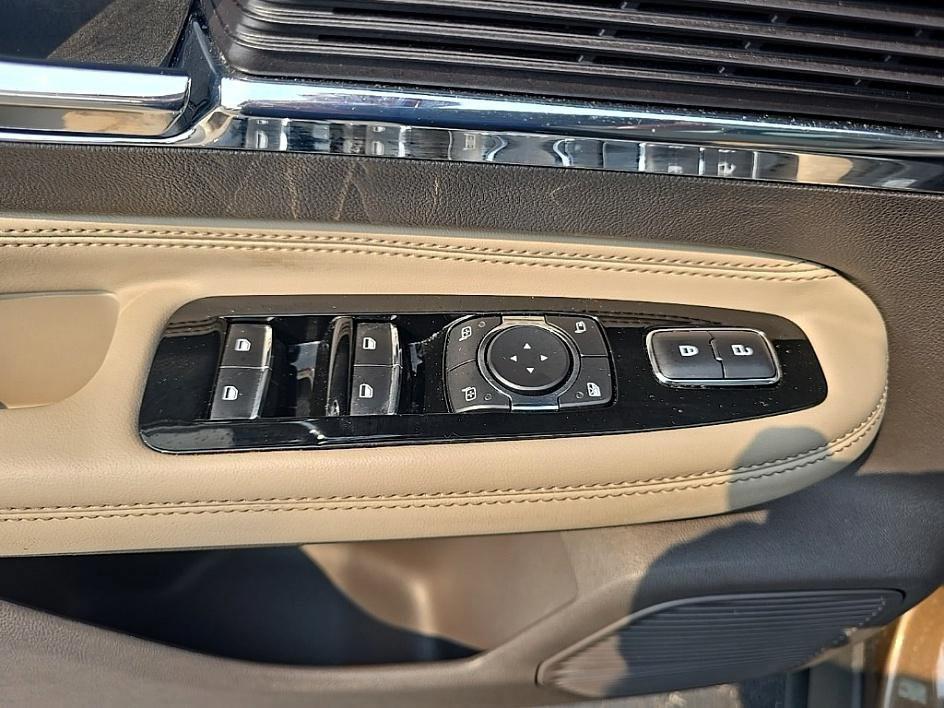 used 2022 Lincoln Corsair car, priced at $31,609