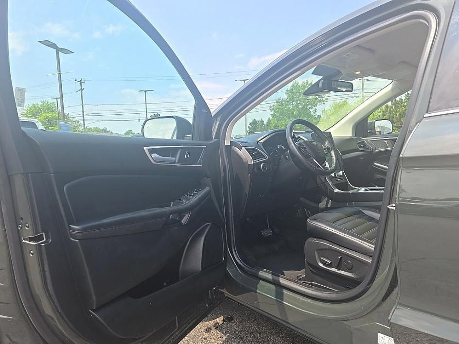 used 2024 Ford Edge car, priced at $25,374