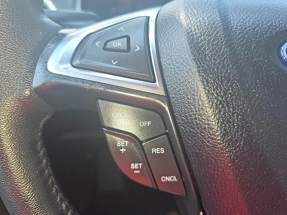 used 2024 Ford Edge car, priced at $25,374