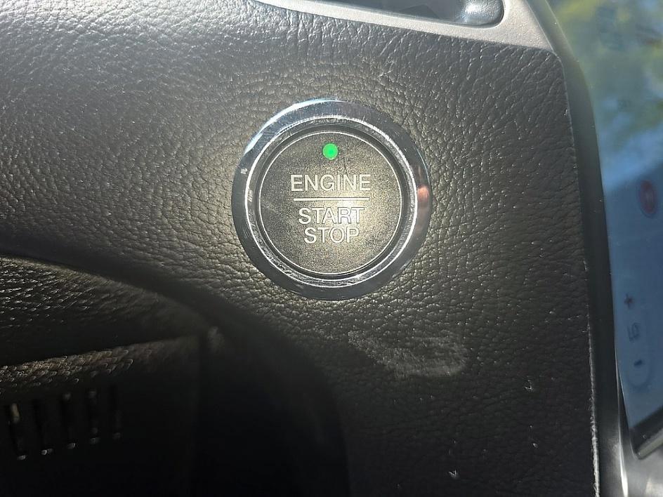 used 2024 Ford Edge car, priced at $25,374