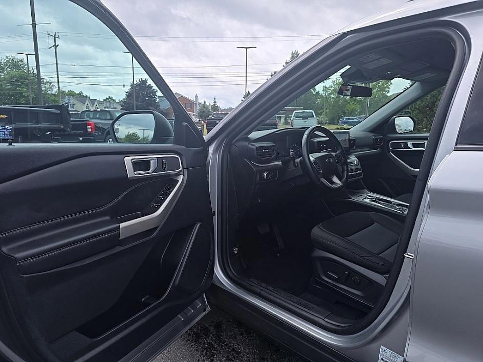 used 2023 Ford Explorer car, priced at $31,566