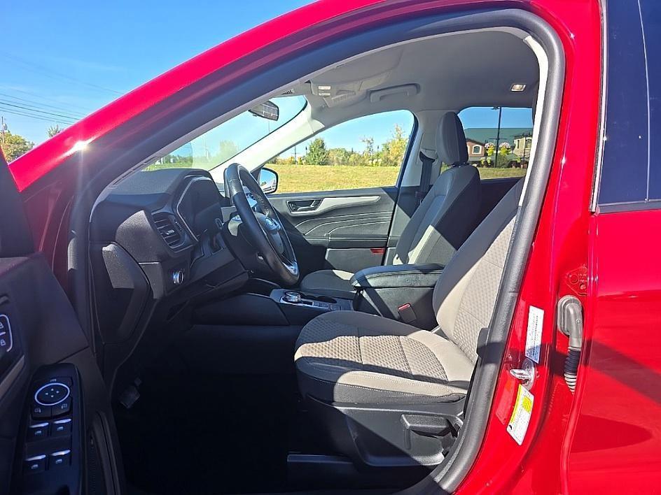 used 2022 Ford Escape car, priced at $22,117