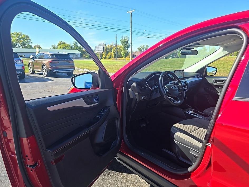 used 2022 Ford Escape car, priced at $22,117