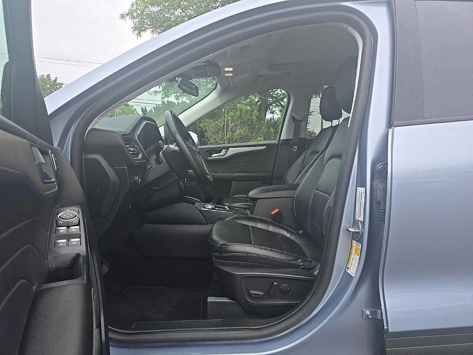 used 2022 Ford Escape car, priced at $23,499