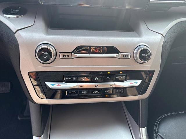 used 2023 Ford Explorer car, priced at $32,936
