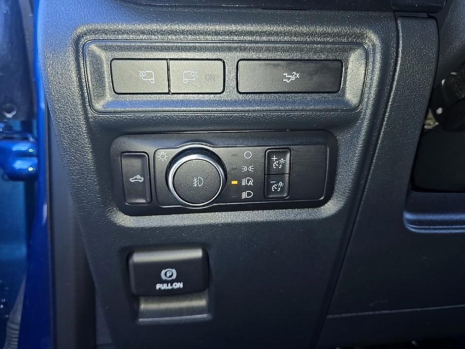 used 2022 Ford F-150 car, priced at $40,786