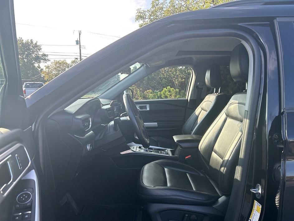 used 2022 Ford Explorer car, priced at $35,389