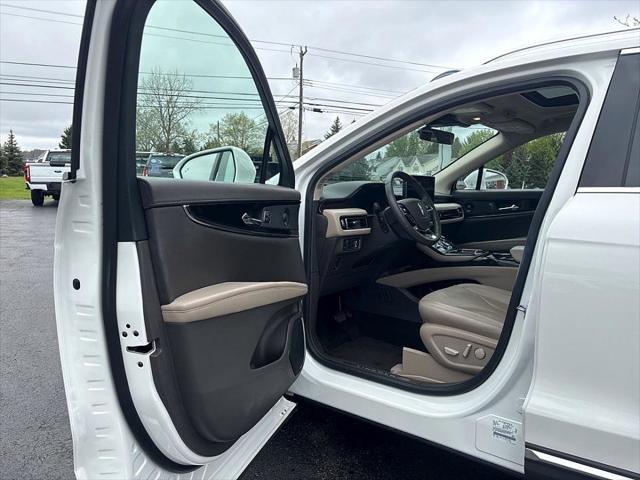 used 2022 Lincoln Nautilus car, priced at $37,763