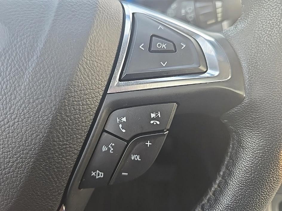 used 2022 Ford Edge car, priced at $26,564