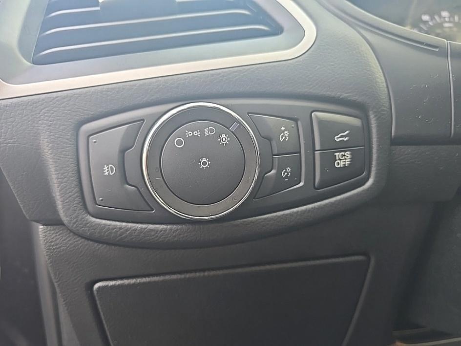 used 2022 Ford Edge car, priced at $26,564