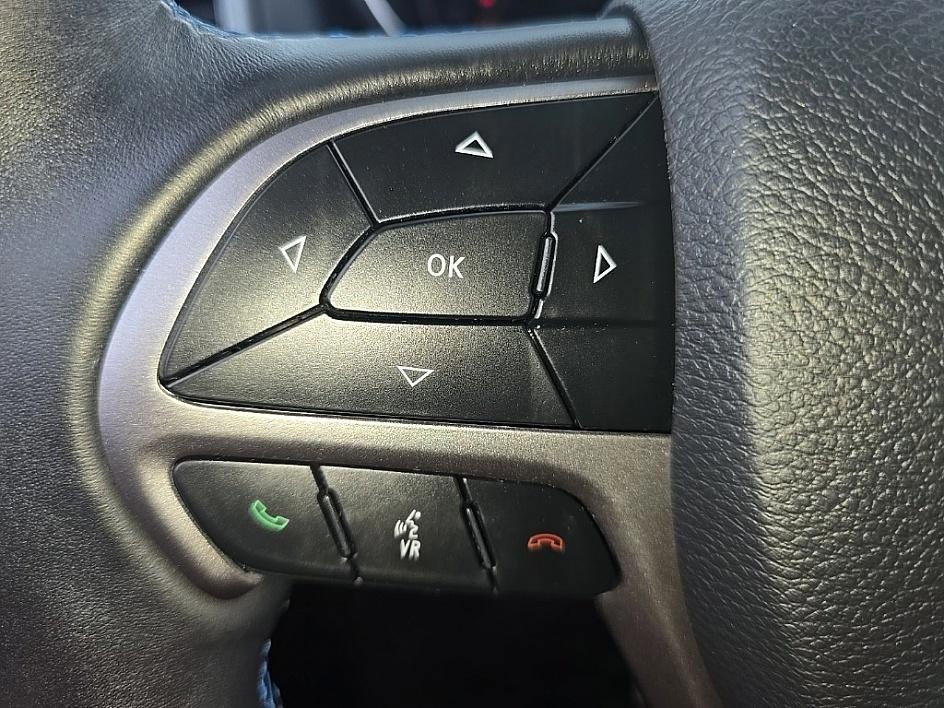 used 2019 Jeep Grand Cherokee car, priced at $19,800
