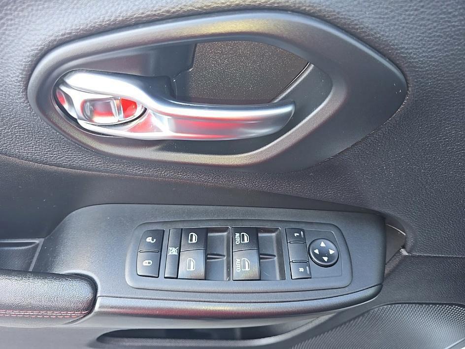 used 2019 Jeep Cherokee car, priced at $19,907