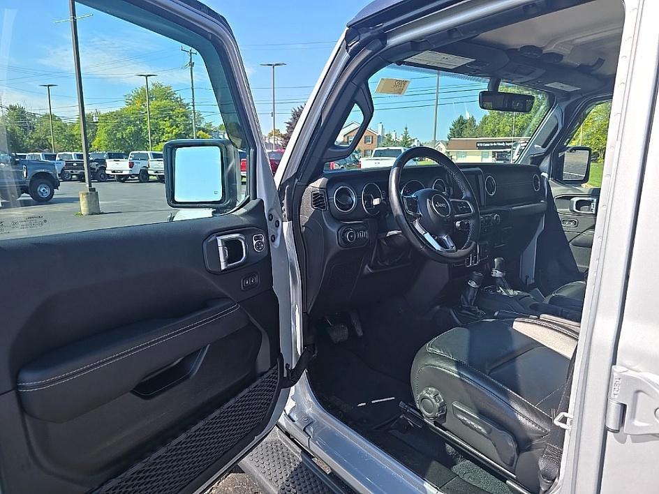used 2022 Jeep Wrangler Unlimited car, priced at $35,769