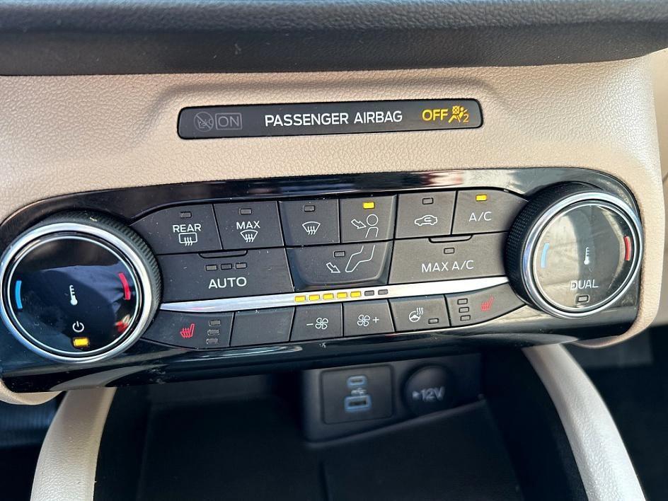 used 2022 Ford Escape car, priced at $21,394
