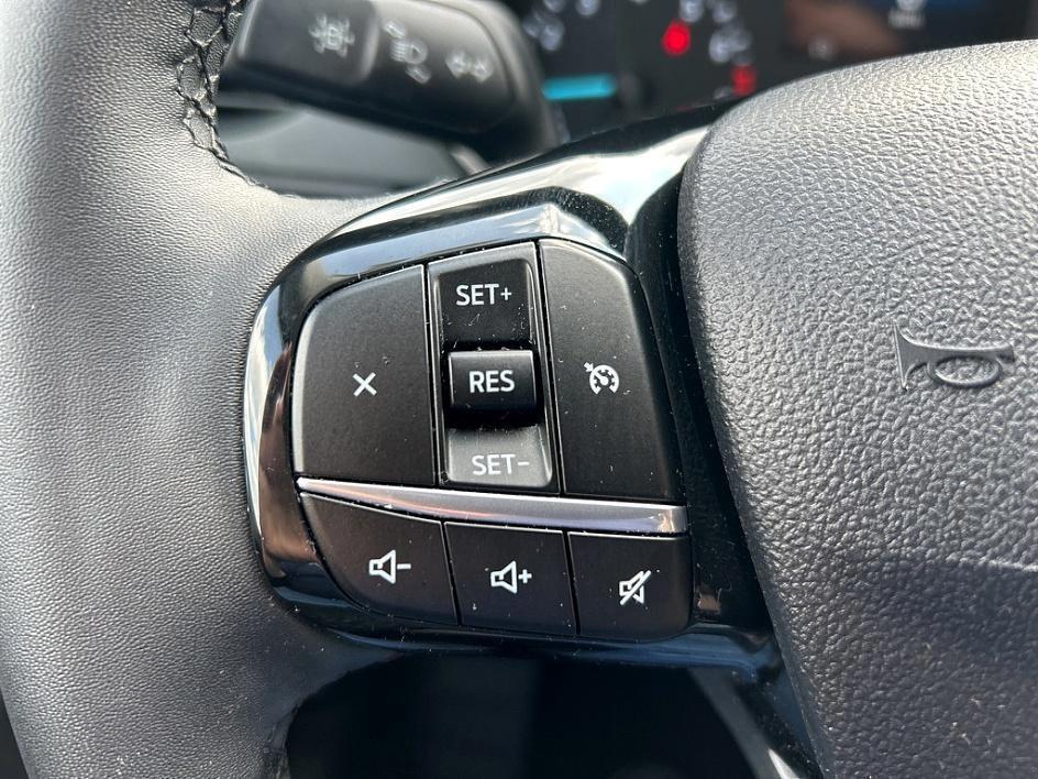 used 2022 Ford Escape car, priced at $21,394