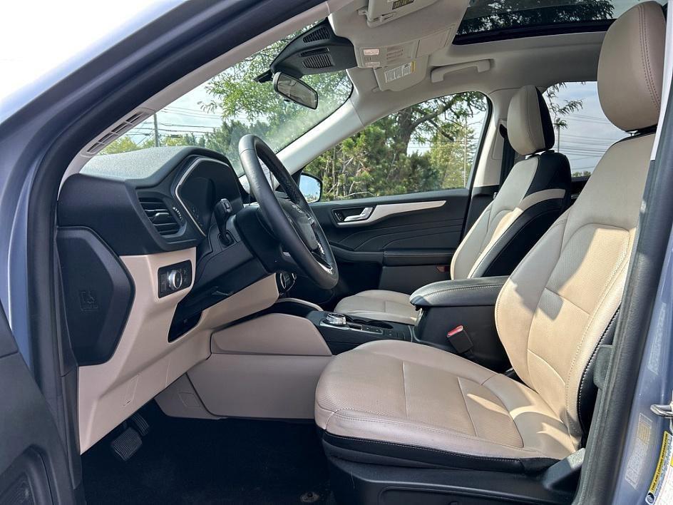 used 2022 Ford Escape car, priced at $21,394